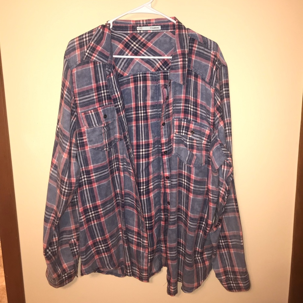 Super cute women’s flannel